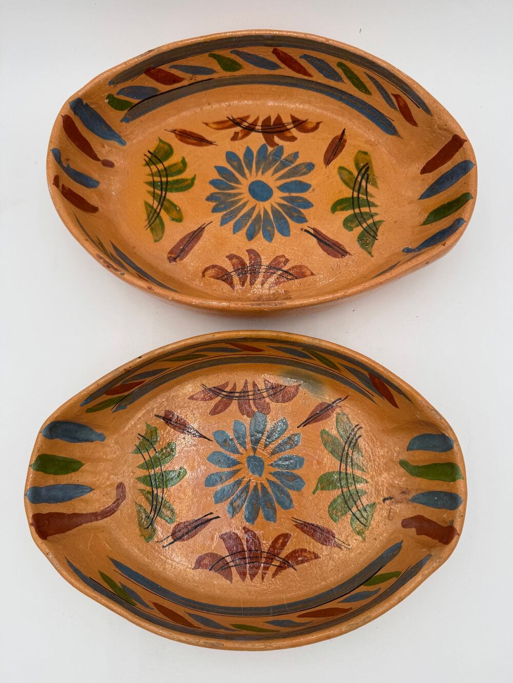 Vintage Tlaquepaque Pottery Nesting Bowl 2 pc Serving Set